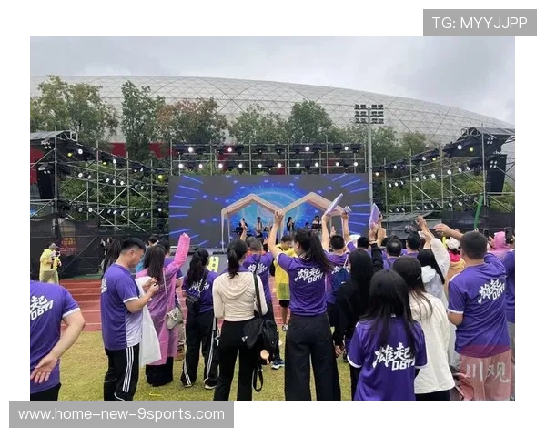 球迷故事:他们在赛场外的精彩人生,故事片球迷 球迷故事:他们在赛场外的精彩人生,故事片球迷